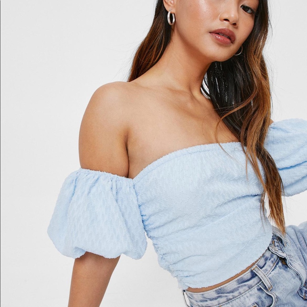 Nasty gal • off the shoulder ruched crop top • nwt